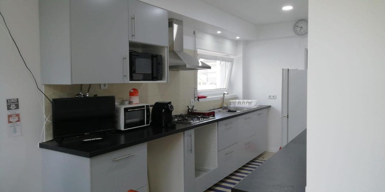 Guesthouse Marialva Park Corroios Exteriör bild