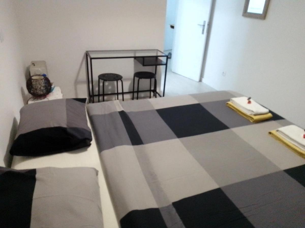 Guesthouse Marialva Park Corroios Exteriör bild